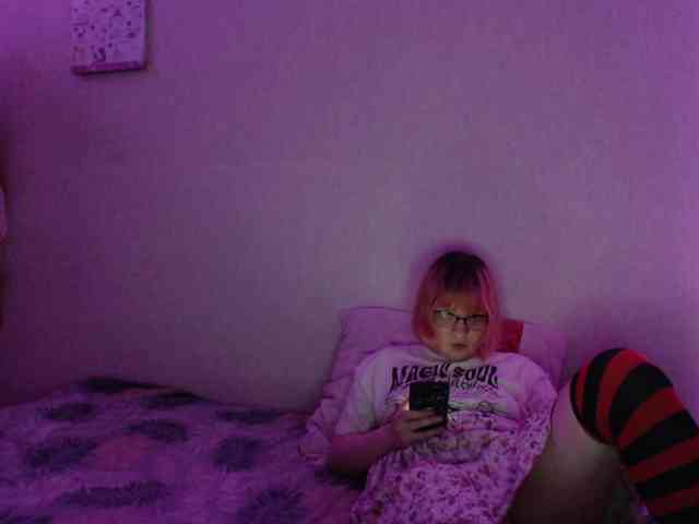 Bonnie_Petite webcam