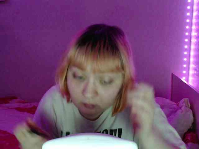 Bonnie_Petite webcam