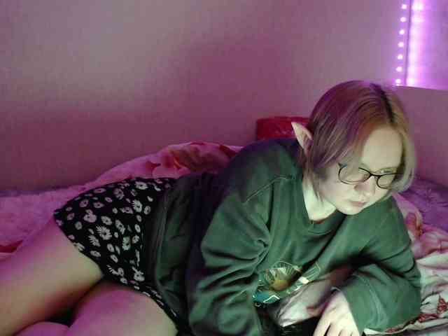 Bonnie_Petite webcam