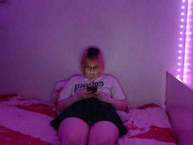 Bonnie_Petite webcam