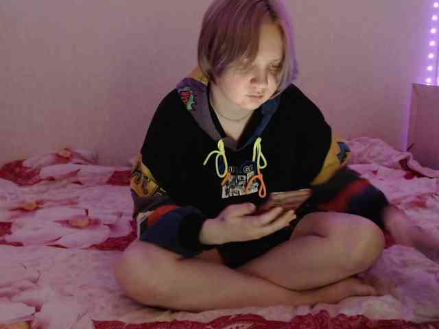 Bonnie_Petite webcam