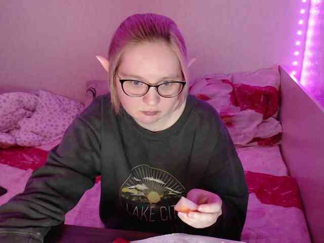 Bonnie_Petite webcam