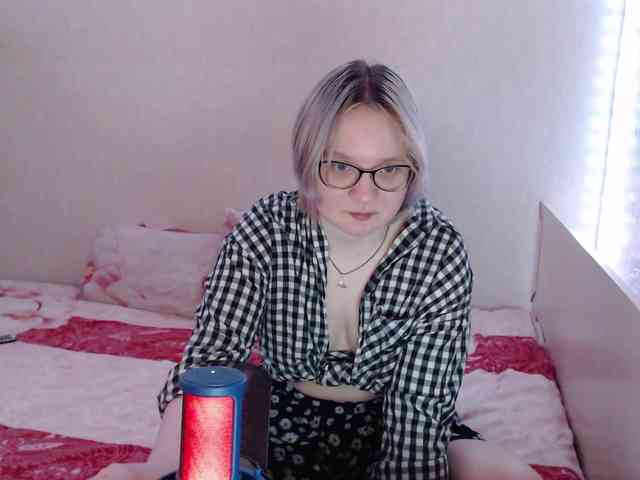 Bonnie_Petite webcam