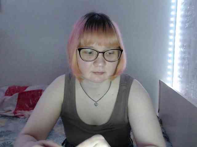 Bonnie_Petite webcam