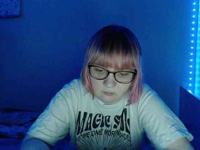 Bonnie_Petite webcam