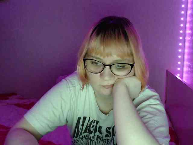 Bonnie_Petite webcam