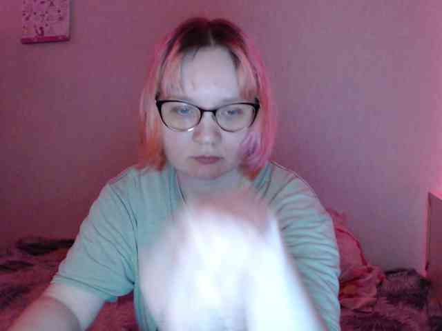 bonnie_petite's live room
