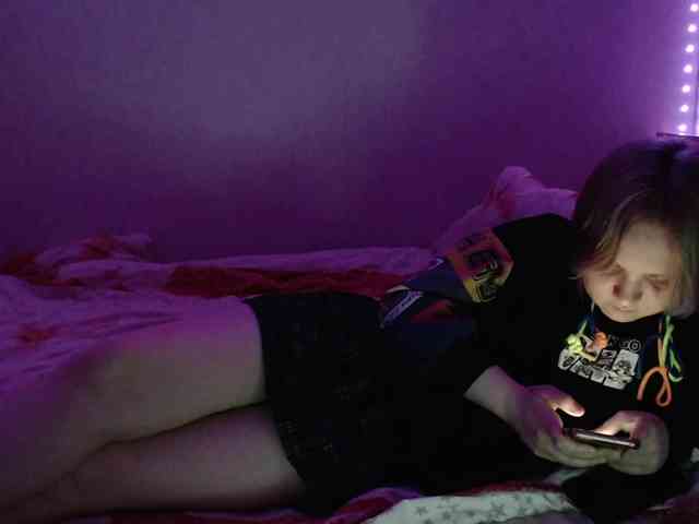 Bonnie_Petite webcam