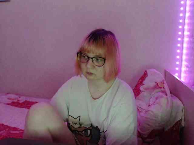 Bonnie_Petite webcam