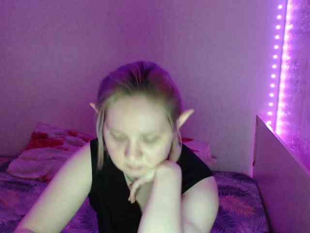 Bonnie_Petite webcam
