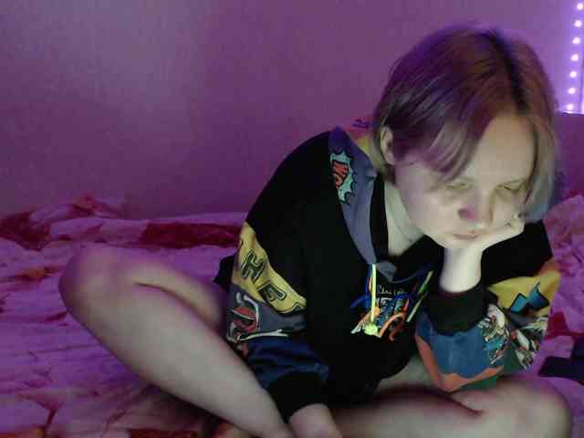 Bonnie_Petite webcam