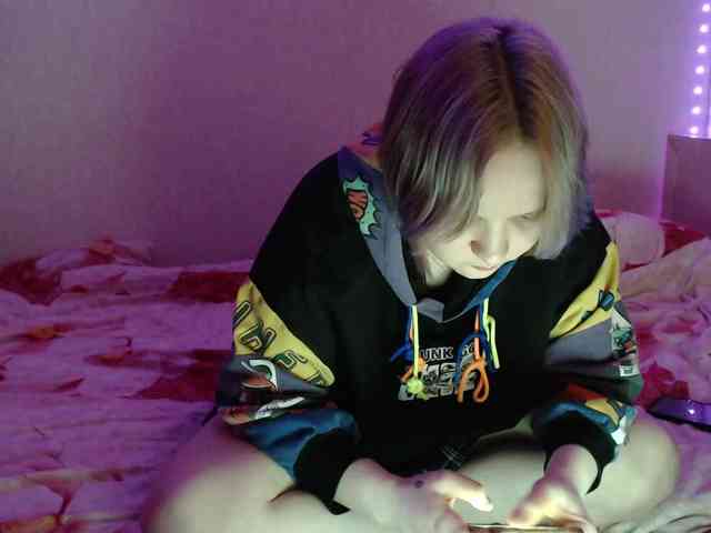 Bonnie_Petite webcam