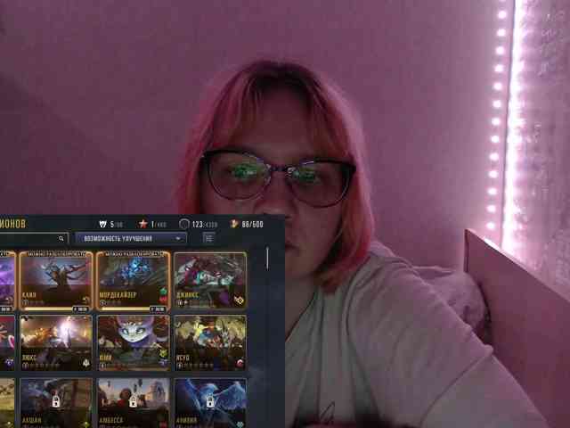 Bonnie_Petite webcam