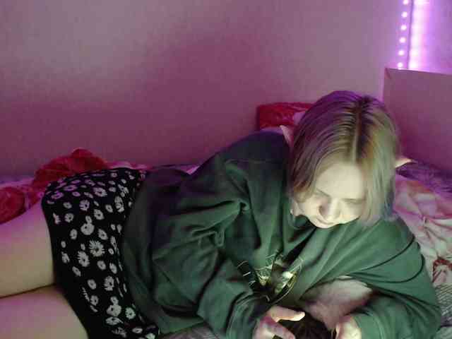 Bonnie_Petite webcam