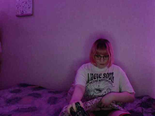 Bonnie_Petite webcam
