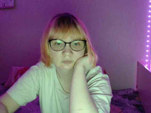 Bonnie_Petite webcam