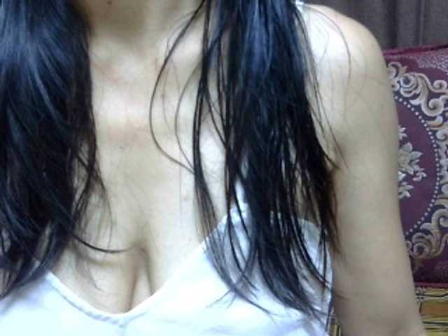 sweetmama17 live cam on BongaCams