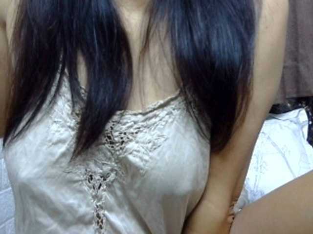 sweetmama17 live cam on BongaCams