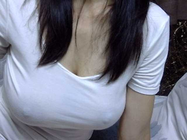 sweetmama17's BongaCams show and profile