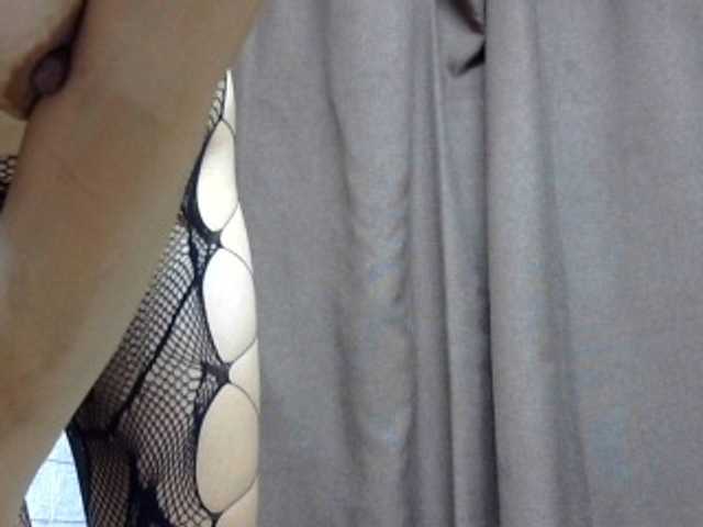 sweetmama17 Live Cam and Statistics on UnifiedCams