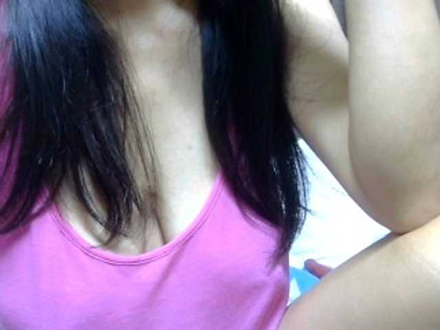 sweetmama17 live webcam show