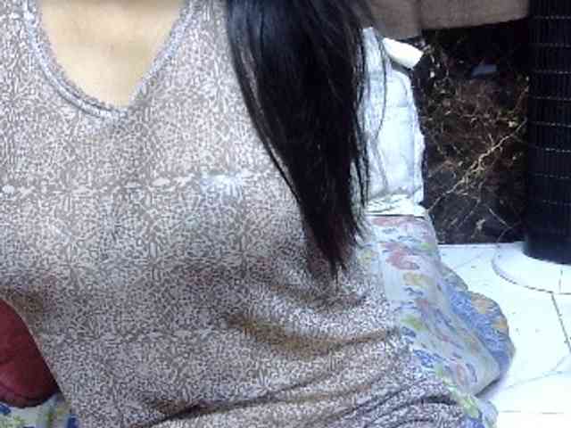 sweetmama17 Live Webcam on BongaCams