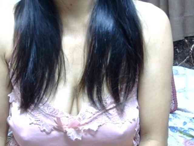 sweetmama17 webcam