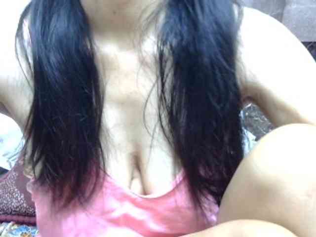sweetmama17 webcam