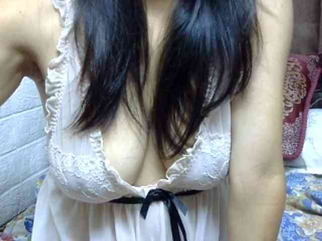 sweetmama17 webcam