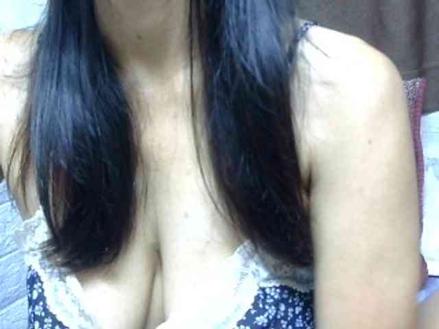 sweetmama17 webcam