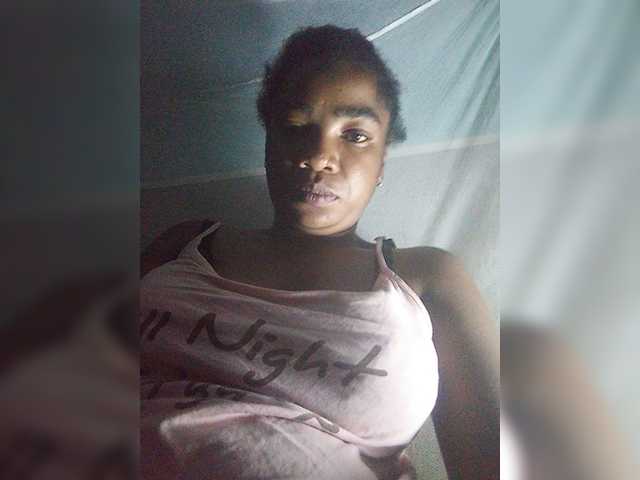 tryciah live cam on BongaCams