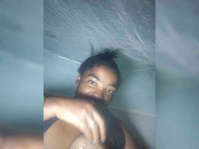 tryciah webcam