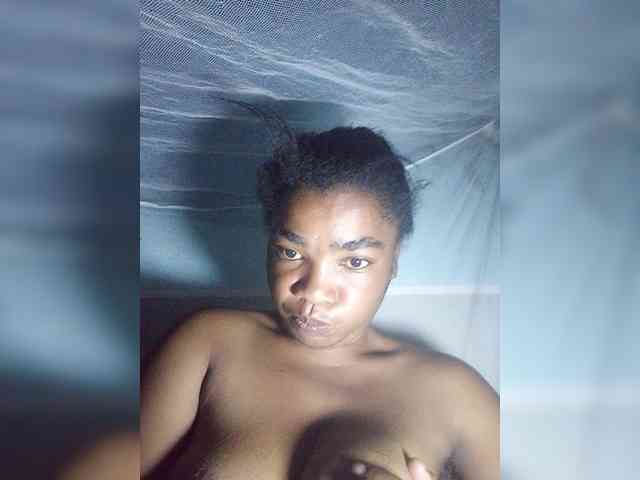 tryciah webcam