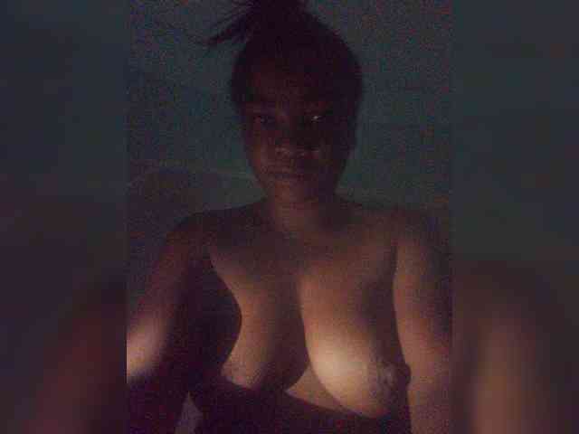 tryciah webcam