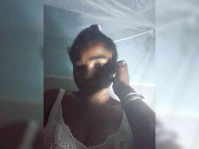 tryciah webcam