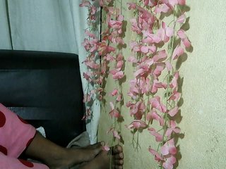 Pussy01lips's Live Webcam