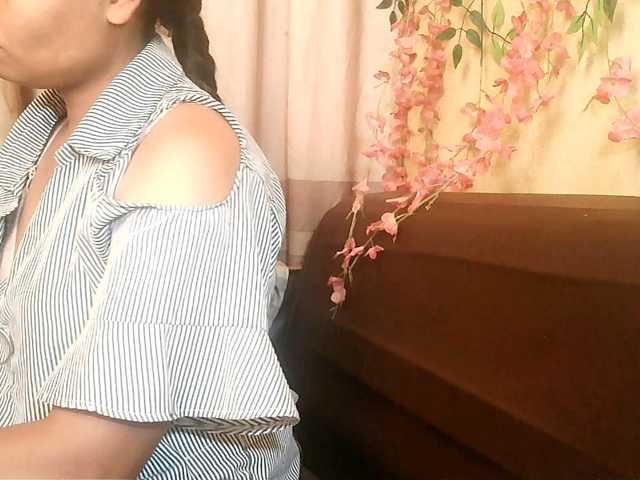 Pussy01lips, en vivo ahora en BongaCams