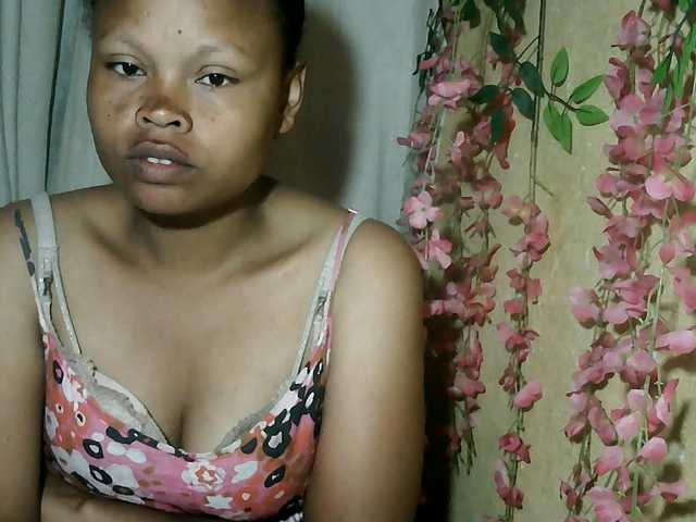 Pussy01lips live cam on BongaCams
