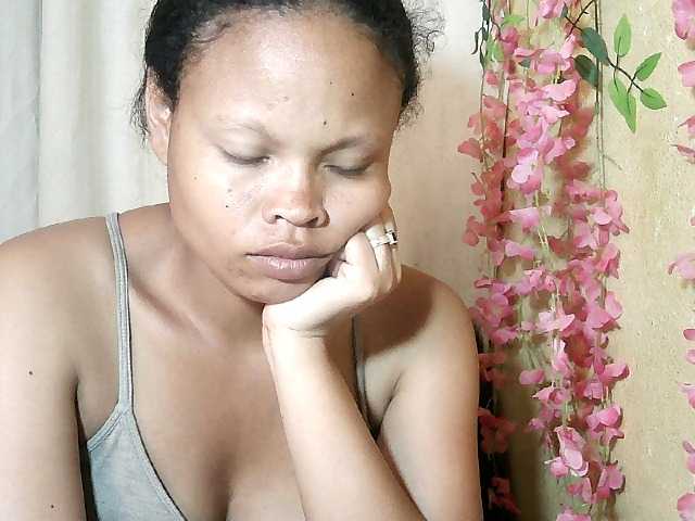 Pussy01lips's BongaCams show and profile