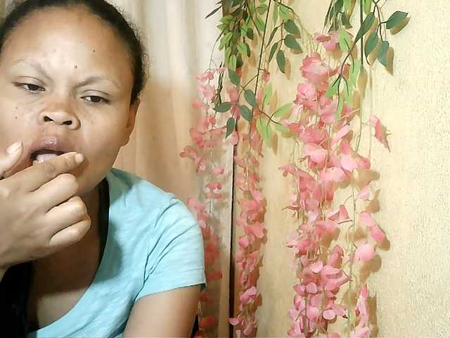 Pussy01lips live webcam show