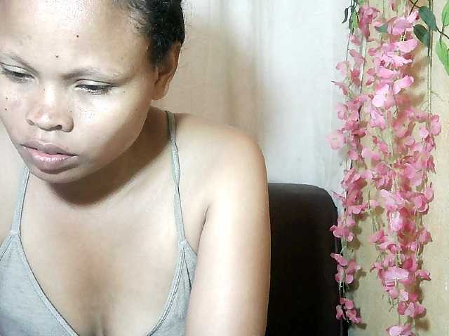 Pussy01lips's BongaCams show and profile