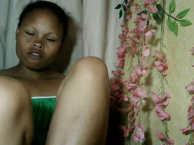 Pussy01lips live cam on BongaCams