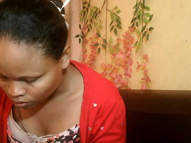 Pussy01lips live cam on BongaCams
