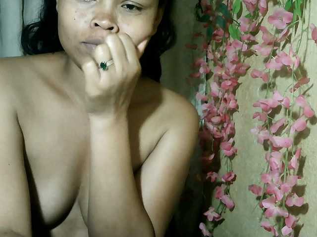Pussy01lips live webcam show
