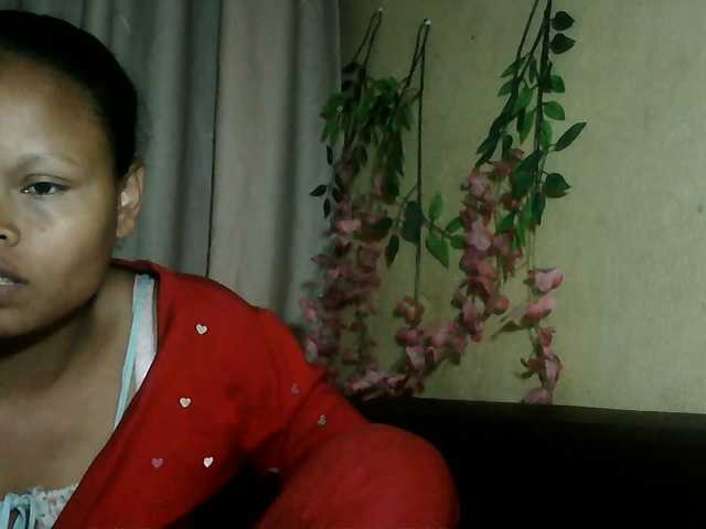 Pussy01lips, en directo ahora en BongaCams