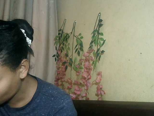Pussy01lips, en directo ahora en BongaCams
