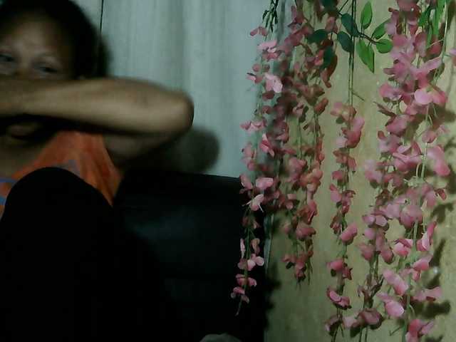 Pussy01lips live cam on BongaCams