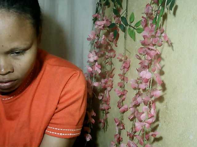 Pussy01lips live cam on BongaCams