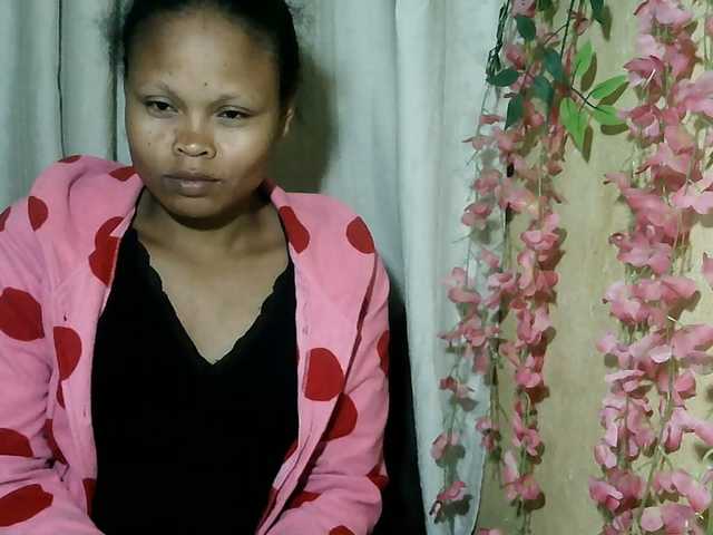 Pussy01lips live cam on BongaCams