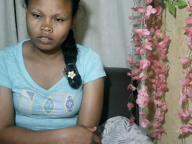 Pussy01lips live cam on BongaCams